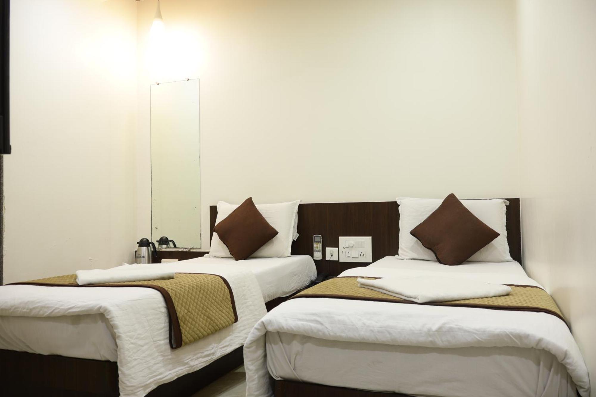 Hotel Kabir Ahmedabad Exterior foto