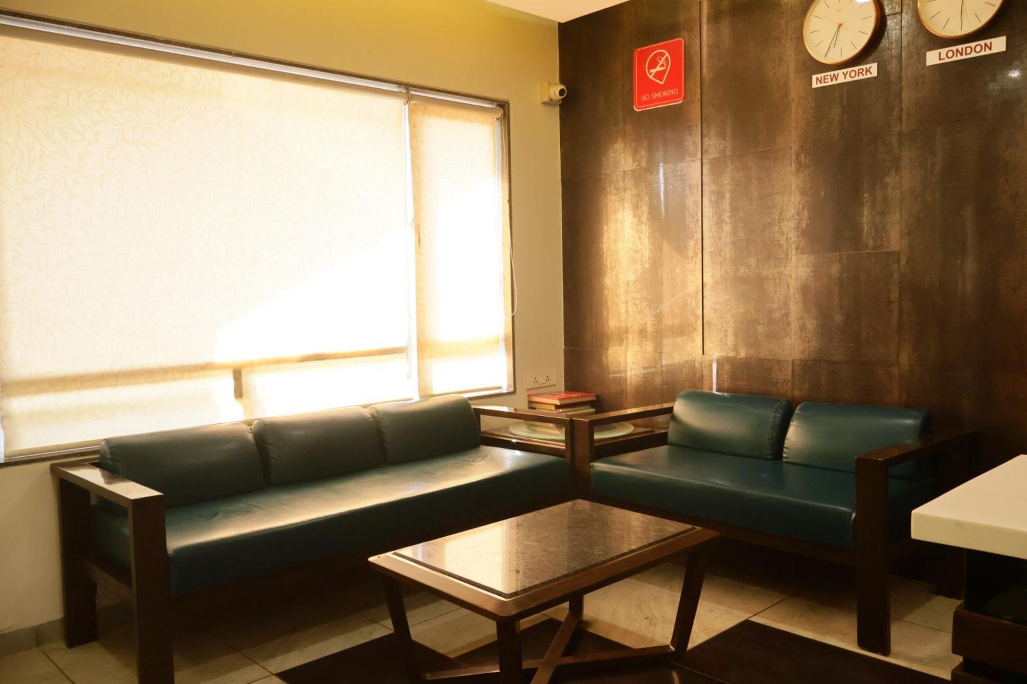 Hotel Kabir Ahmedabad Exterior foto