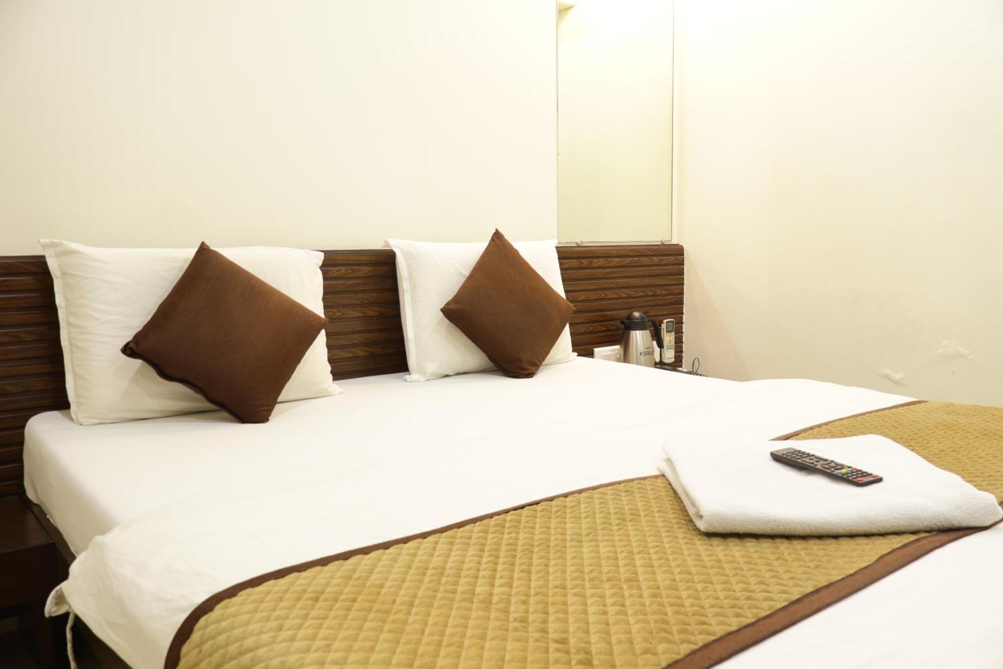 Hotel Kabir Ahmedabad Exterior foto