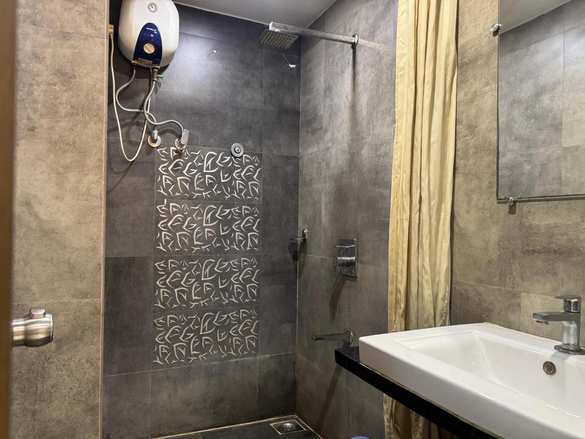 Hotel Kabir Ahmedabad Exterior foto